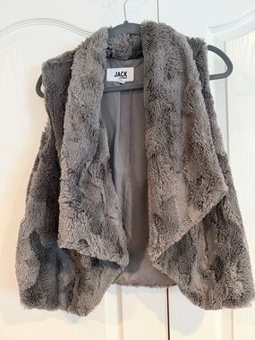 Jack by BB Dakota Charcoal Gray Faux Fur Draped Vest